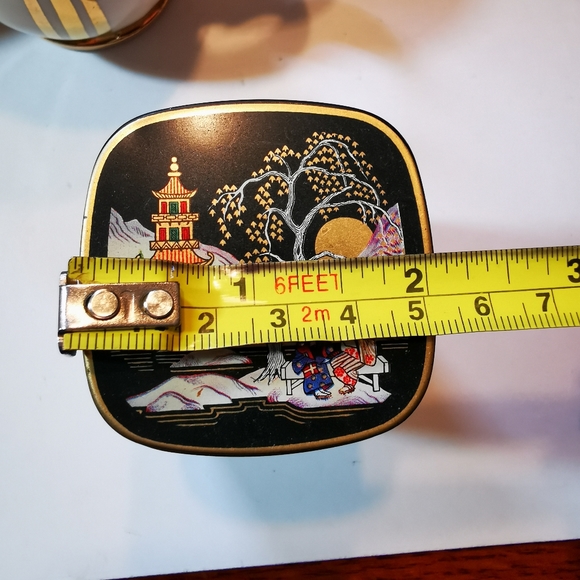 Vintage Chinoiserie / Chinese Tin - Picture 10 of 11